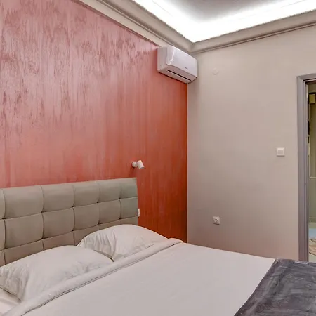 Aristotelous Family & Friends Two Bedrooms & Two Living Apt דירה *